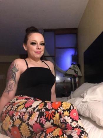 Ashley , 26  female escort, Little Rock