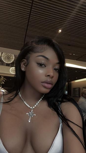 Kensley, 24  female escort, Little-rock