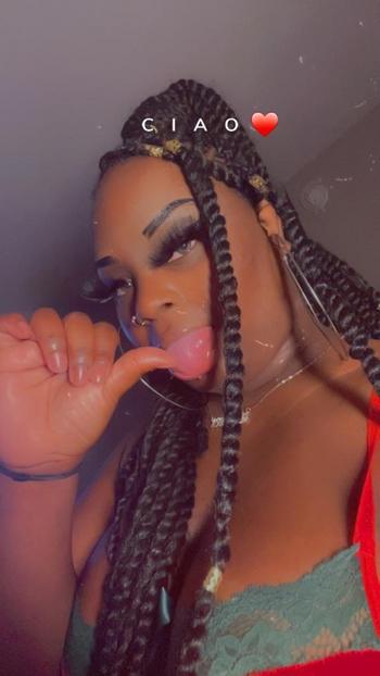 Malaya, 25  female escort, Little Rock