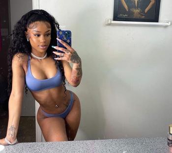 Aaliyah , 23  female escort, Little Rock