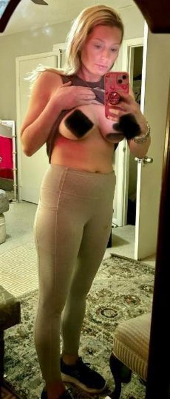 Grace, 38  female escort, Little Rock