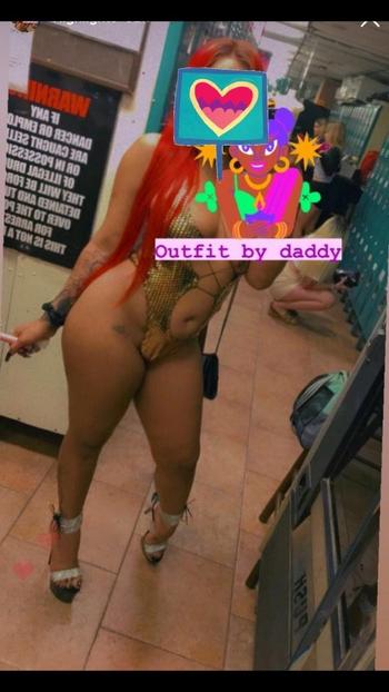 Kiwi, 24  female escort, Little Rock