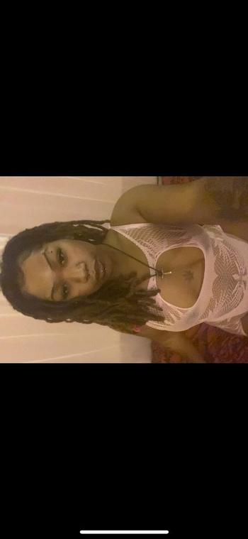 BUBBLZ, 24  female escort, Little Rock