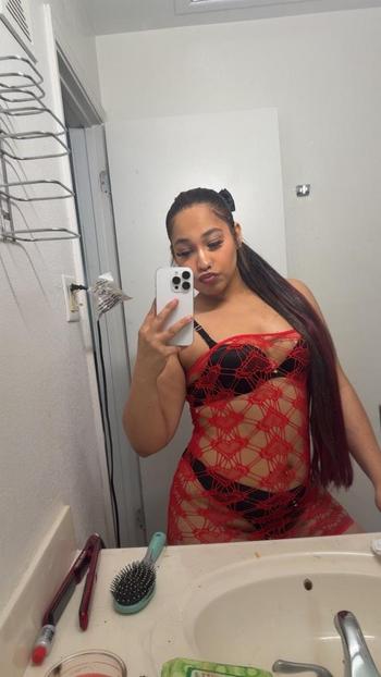 Karmen, 20  female escort, Little Rock