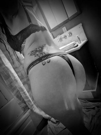 Arianna Jayde, 35  female escort, Little Rock