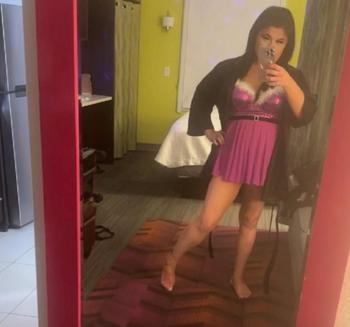 NiKkI, 37  female escort, Little Rock